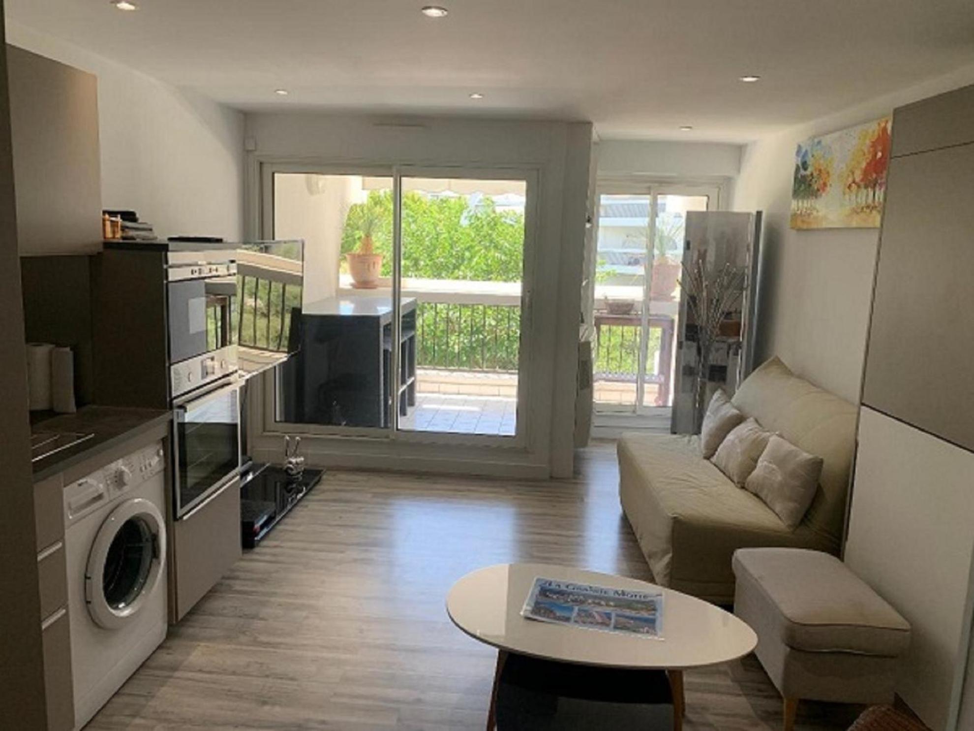 Vittoria Immobilier 2 -Reglement Sur Place - Cheques Vacances Acceptes La Grande Motte Bilik gambar
